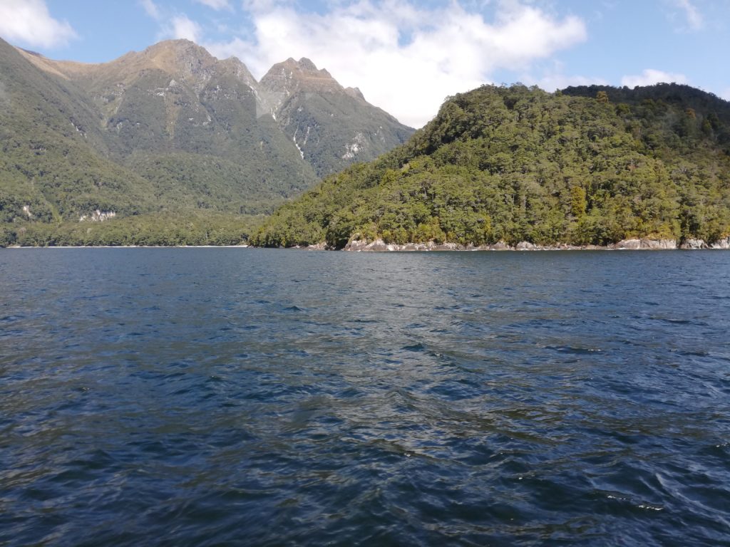 Mountain peaks - Doubtful Sound